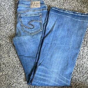 Silver Jeans Aiko Super Stretch Flare